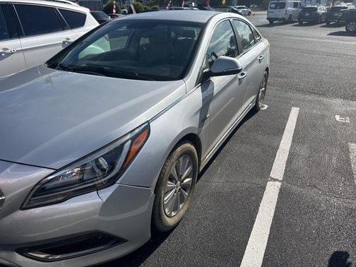 2017 Hyundai SONATA Hybrid SE