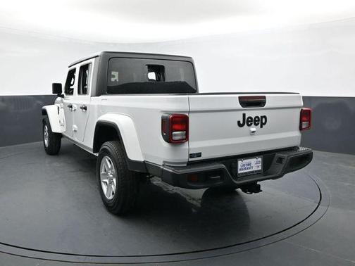 2023 Jeep Gladiator Sport