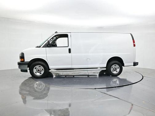 2023 GMC Savana 2500 Work Van