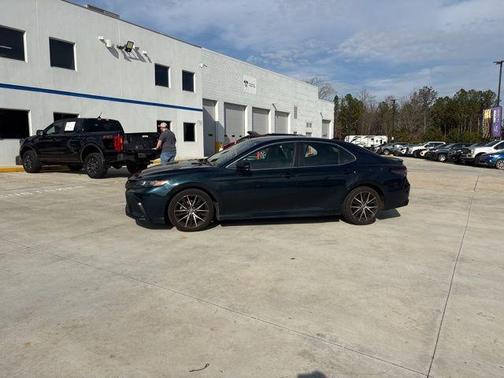 2021 Toyota Camry SE