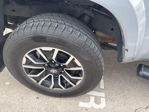 2021 Toyota Tacoma TRD SPORT