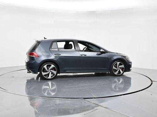 2018 Volkswagen Golf GTI 2.0T SE 4-Door