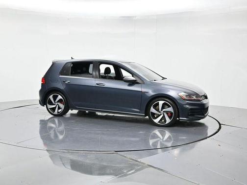 2018 Volkswagen Golf GTI 2.0T SE 4-Door