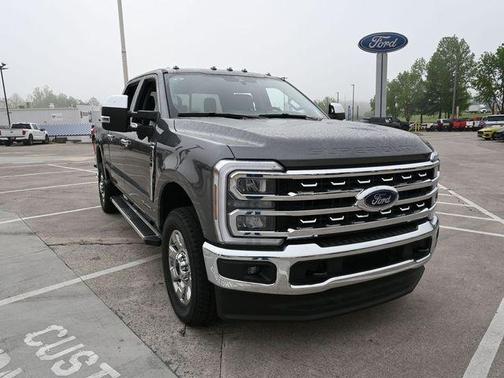2025 Ford F-350 Lariat Super Duty