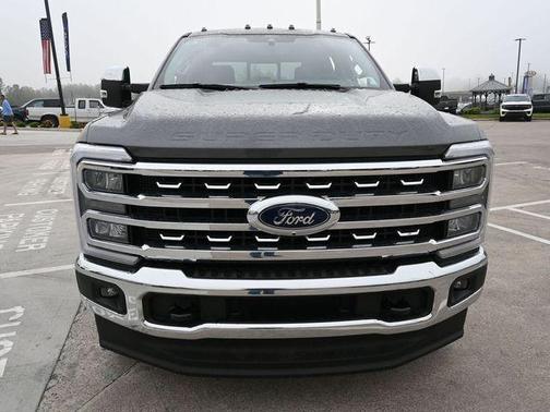 2025 Ford F-350 Lariat Super Duty