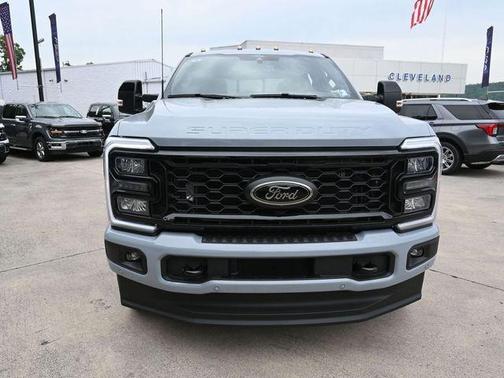 2025 Ford F-350 Lariat Super Duty