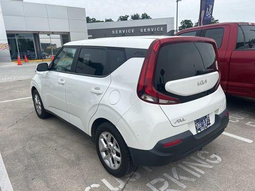 2022 Kia Soul LX