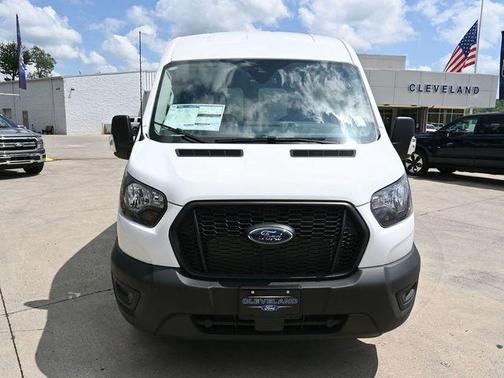 2025 Ford Transit-250 148 WB Medium Roof Cargo