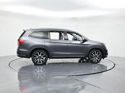 2022 Honda Pilot Touring 8-Passenger