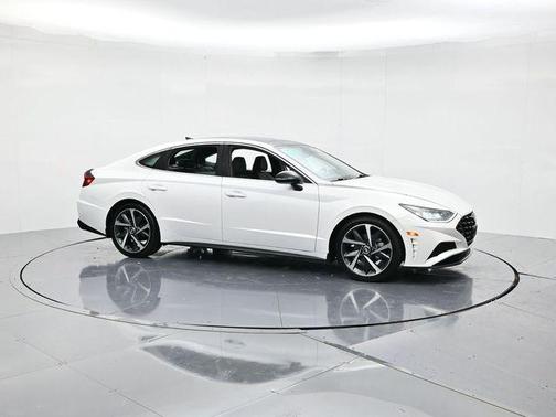 2022 Hyundai SONATA SEL Plus