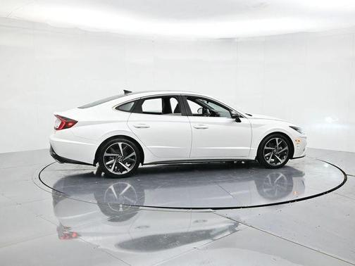 2022 Hyundai SONATA SEL Plus