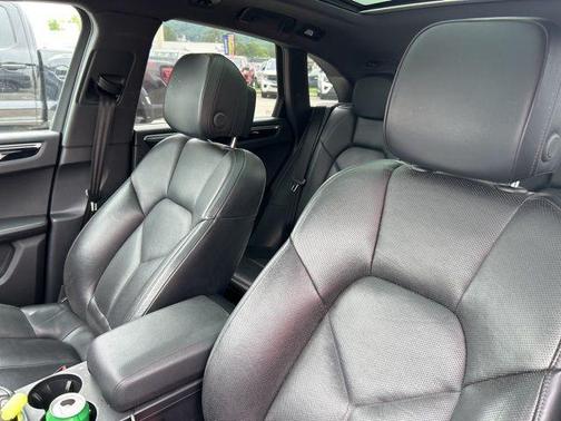 2018 Porsche Macan S