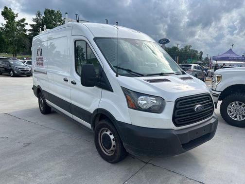 2019 Ford Transit-250 148 WB Medium Roof Cargo