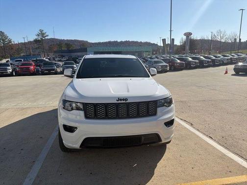 2021 Jeep Grand Cherokee Laredo X
