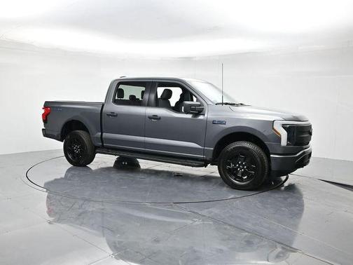 2025 Ford F-150 Lightning XLT