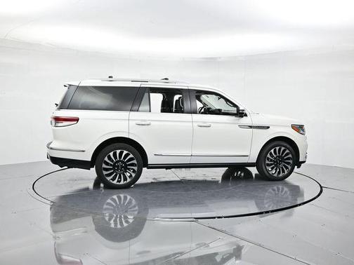 2023 Lincoln Navigator Black Label
