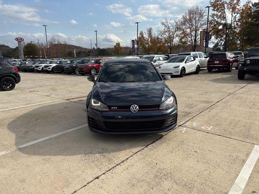 2016 Volkswagen Golf GTI SE