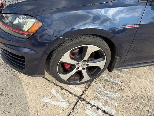 2016 Volkswagen Golf GTI SE