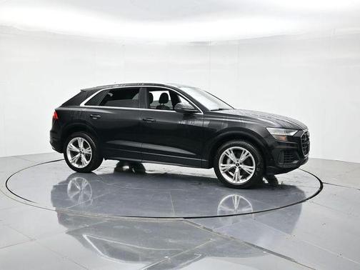 2021 Audi Q8 55 Premium Plus