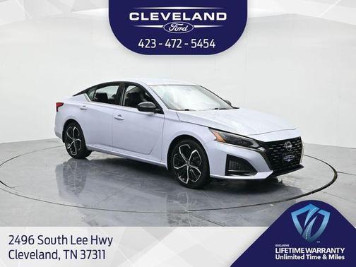 2023 Nissan Altima 2.5 SR