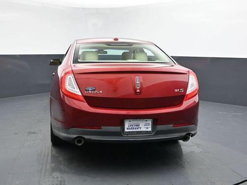 2014 Lincoln MKS Base
