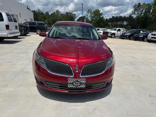2014 Lincoln MKS Base