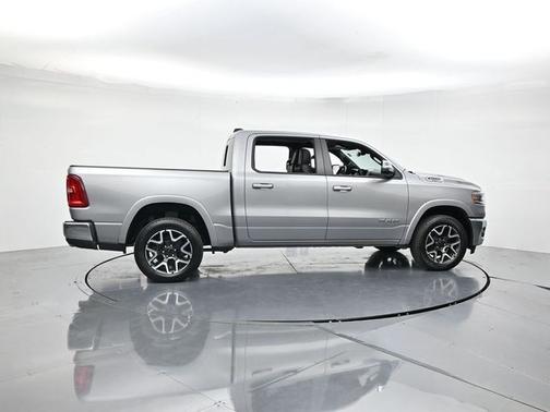 Billet Silver Metallic Clearcoat 2025 RAM 1500 LARAMIE