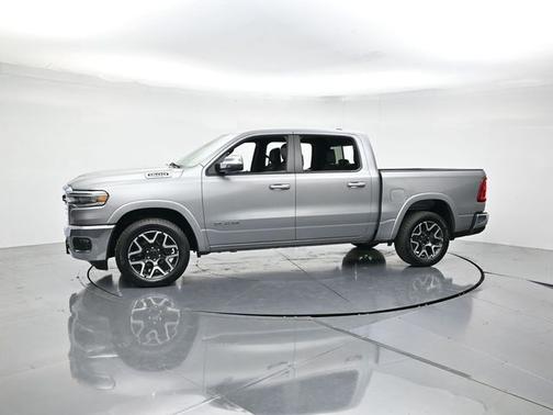 Billet Silver Metallic Clearcoat 2025 RAM 1500 LARAMIE