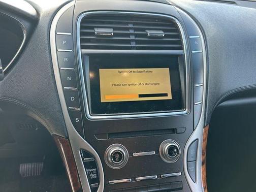 2019 Lincoln Nautilus Select