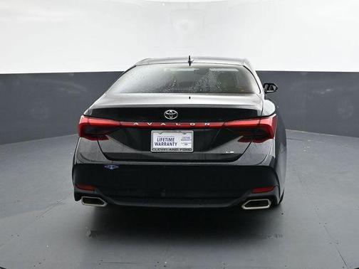 2021 Toyota Avalon XLE