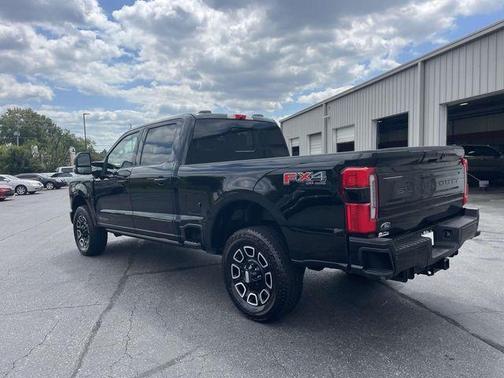 2025 Ford F-250 Platinum