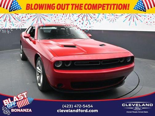 2017 Dodge Challenger SXT