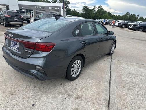 2022 Kia Forte FE