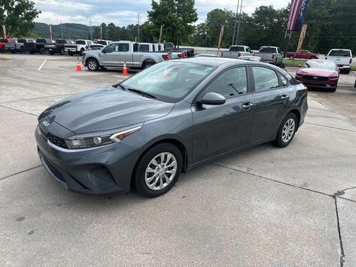 2022 Kia Forte FE