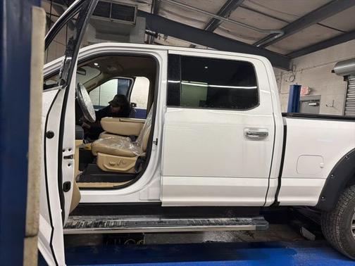 2021 Ford F-350 LARIAT SUPER DUTY