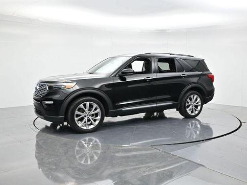 2023 Ford Explorer Platinum