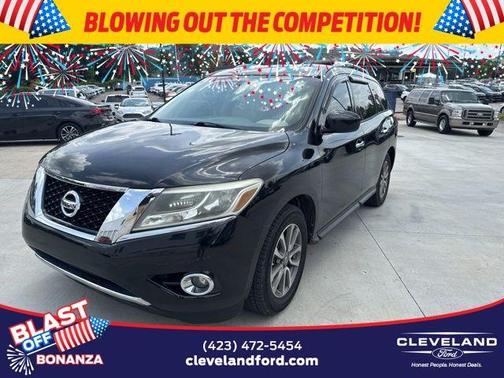 2015 Nissan Pathfinder SV