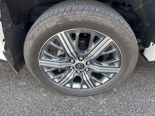 2024 Toyota Sequoia Capstone