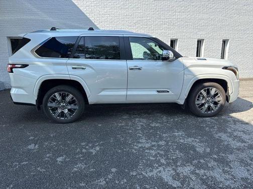 2024 Toyota Sequoia Capstone