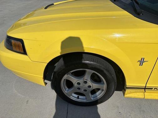 2003 Ford Mustang