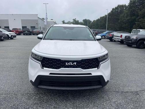 2022 Kia Sorento LX