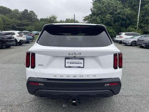 2022 Kia Sorento LX