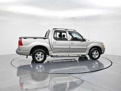 2004 Ford Explorer Sport Trac XLS