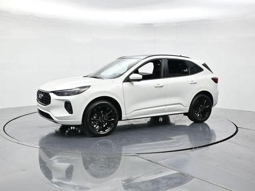 2026 Ford Escape ST-Line Elite