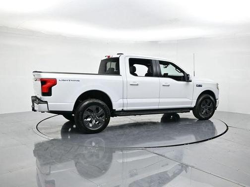 2025 Ford F-150 Lightning LARIAT