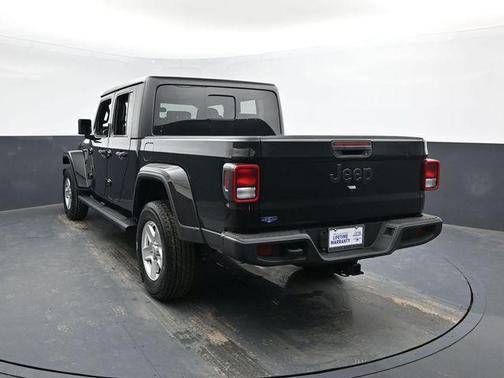 2023 Jeep Gladiator Sport