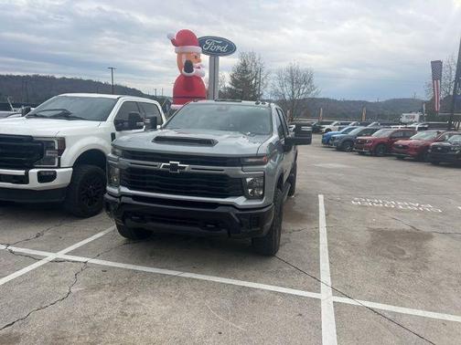 2024 Chevrolet Silverado 2500 Custom
