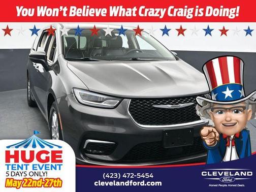 2023 Chrysler Pacifica Touring-L