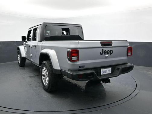 2023 Jeep Gladiator Sport