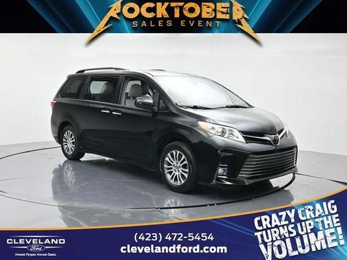 2018 Toyota Sienna XLE